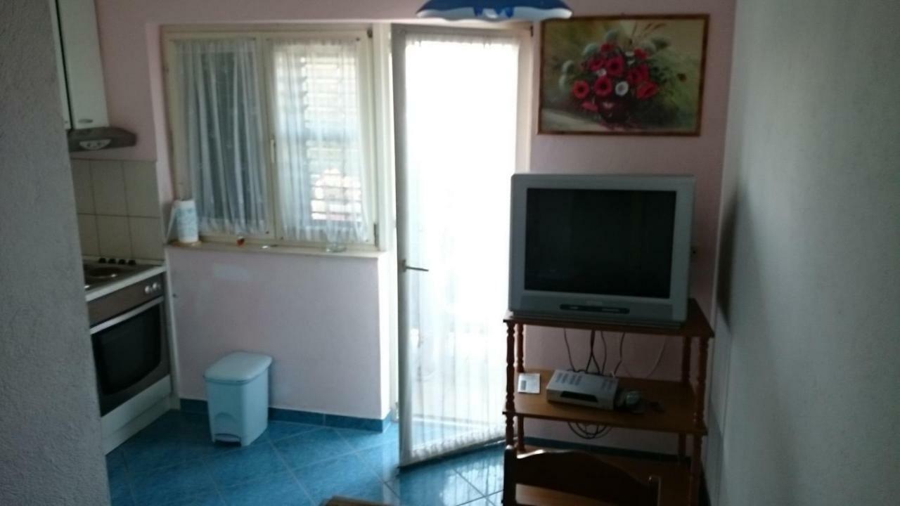 Отель Apartman Palme Шибеник Экстерьер фото
